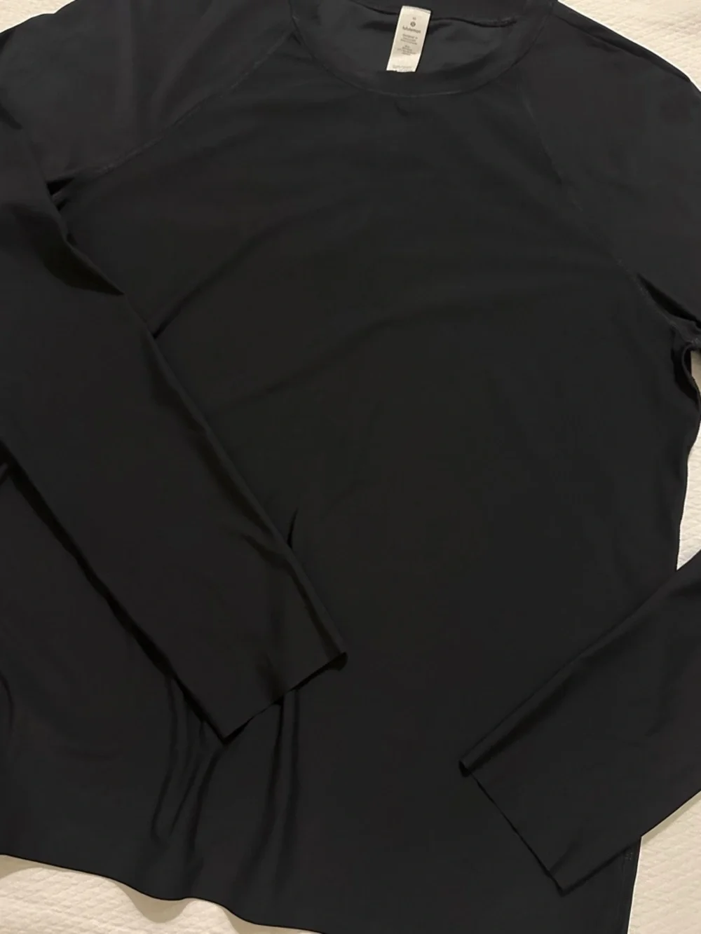 NWOT💕 Lululemon Sun Shelter Long Sleeve Rash Guard - Black XS